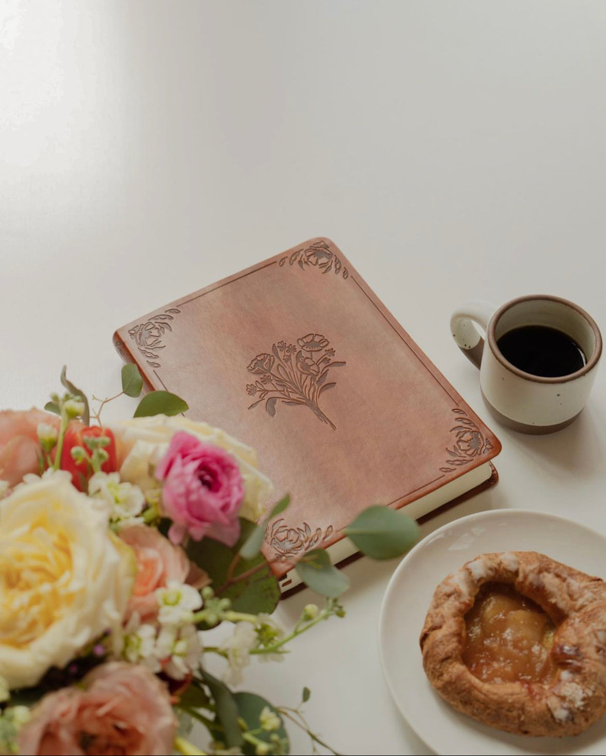 Notetaking Bible | Vienna Theme